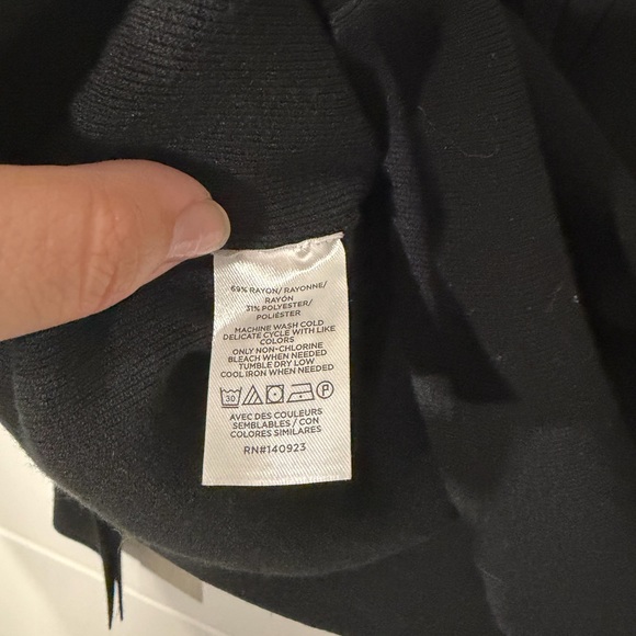 LOFT Black V-Neck Cardigan Sweater - Picture 4 of 5